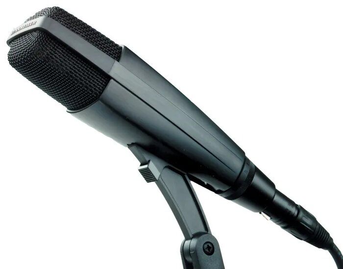 Sennheiser MD 421-II Microphone de studio dynamique cardiode sélecteur de basses XLR-M 3 broches noir livré avec pince de microphone : photo 1