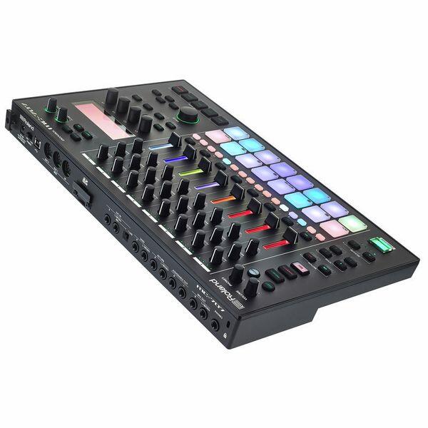 Roland MC-707 Groovebox - Boullard Musique