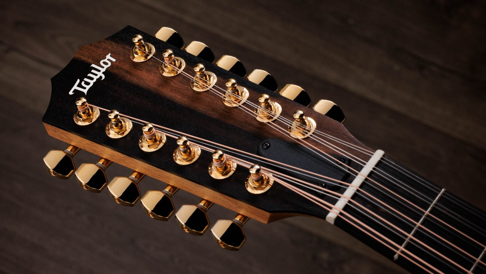 Taylor 264ce-K DLX, Shaded edgeburst